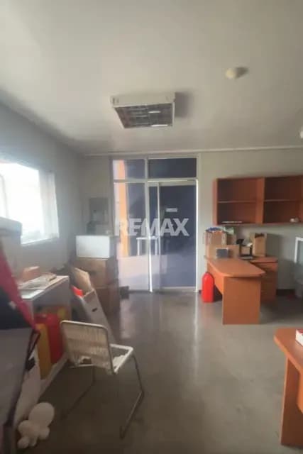 GALPON MAS OFICINAS