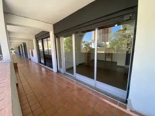 Dos Local Juntos En Venta En Centro Comercial El Parral, Uno Al Lado Del Otro Y Se Pueden Vender Por Separado - Atmlf