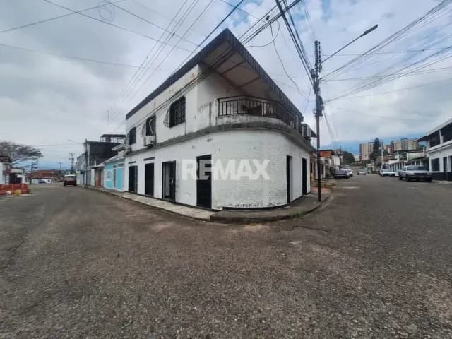 SE ALQUILA LOCAL EN PUEBLO NUEVO