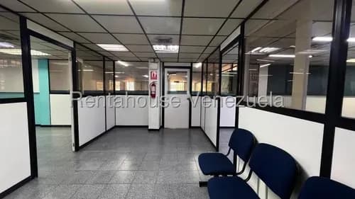 Excelente Local En Alquiler En Parroquia La Candelaria Yf 26-19543