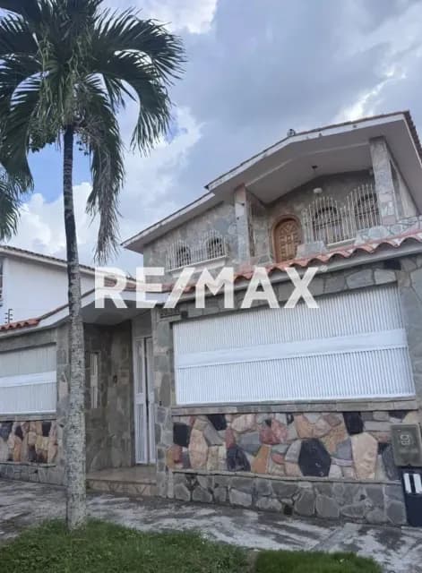 CASA EN VENTA EN EL TRIGAL SECTOR PIEDRAS PINTADAS