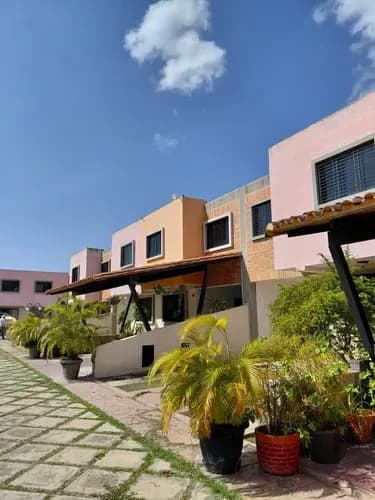 Ec Vende Town House En Pueblo De San Diego. Resd. Villa Serena