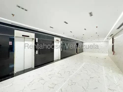 Kb Local Comercial En Venta En La Castellana, Caracas Obra Gris
