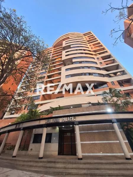 APARTAMENTO EN VENTA TRIGALEÑA ALTA CON HERMOSA VISTA DE LA CIUDAD DE VALENCIA EDO. CARABOBO