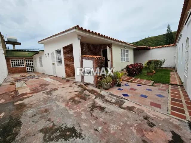 En Venta Casa en Urb. Valle fresco. Turmero