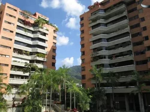 Af- Apartamento En Venta En Las Esmeraldas, Amplio Y Moderno, Con 3 Habitaciones, 2 Puestos De Estacionamiento, Cancha De Tenis, Piscina, Gimnasio
