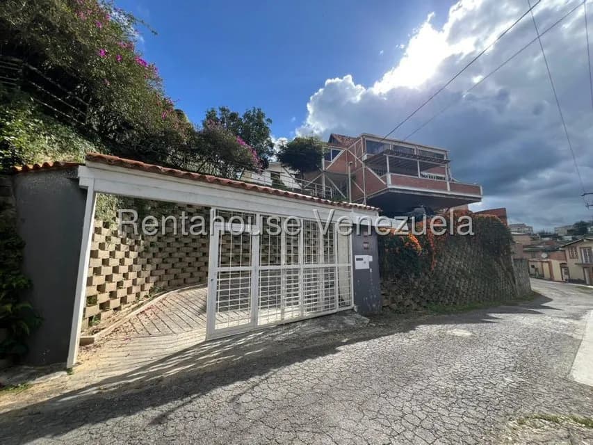 Casa (Duplex) en Venta en Oripoto, Distrito Metropolitano
