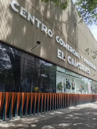 Local Comercial En Venta C.c. Camoruco 114 Mts2. F.r.