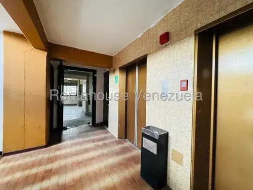 Dennymar, Vende Oficina Bella En Bqto Zona Centro Este