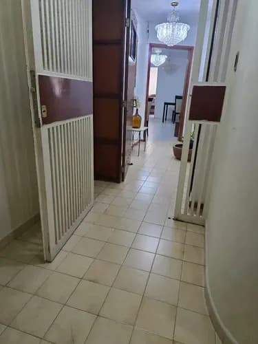 E-7830. Alexora Vende Apartamento Ubicado En Piso Bajo, En La Urb. Valles De Camoruco, En Res. Paraiso K. (2,2,1)
