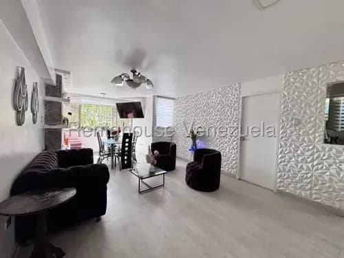 Apartamento En Venta La Urbina Mls #26-20749 Keiber Hoyer Rah