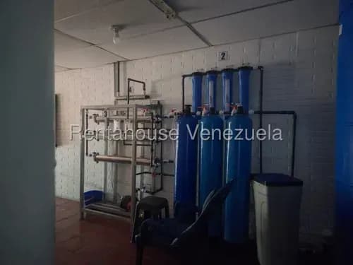 Venta Casa Comercial De Ubicación Premium En Plena Avenida Principal Las Mercedes Cabudare,lara Rc