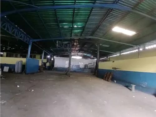 Galpón En Venta Monumental Valencia La-9180184