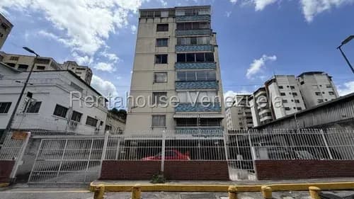 Apartamento En Venta En Altamira Sur, Para Actualizar Con Gran Potencial Listo Para Habitar Mls #26-21636 Bm