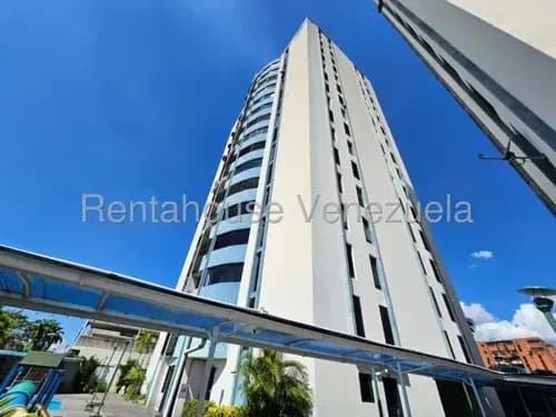 Se Vende Apartamento En Base Aragua Moderno 25-12193 Mmarin