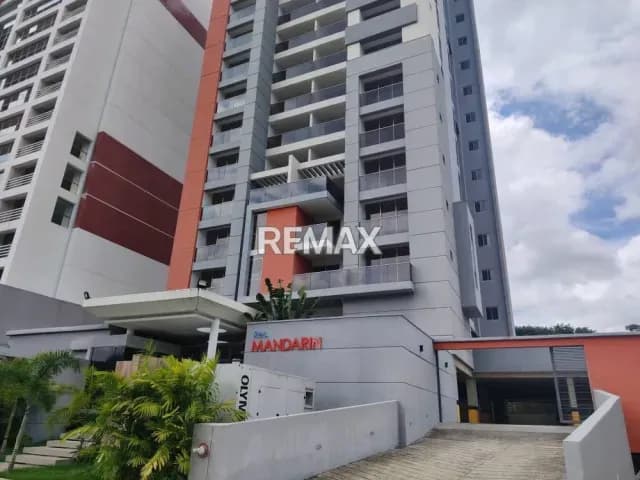 Se vende apartamento en obra gris, en el edificio MANDARIN, ubicado en la urbanización Valles de camoruco