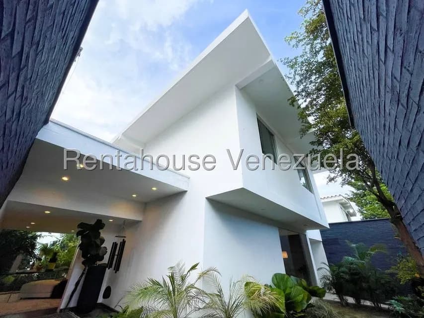 Casa en venta - $450k