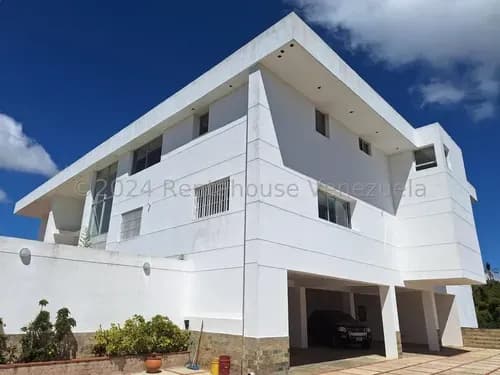Increible Casa En Venta En La Lagunita Country Club Mls 26-20101 Ab