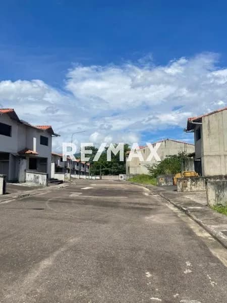 Parcelas en venta en la avenida Guayana