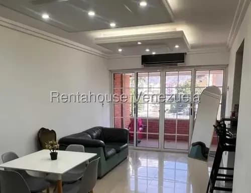 Amplio Y Comodo Apartamento Listo Para Habitar, Con Ubicacion Privilegiada Cercano A La Avenida Bolivar Norte, Nueva Data, Fachada En Tabilla, Piso Bajo, Planta Electrica 50% Pozo De Agua
