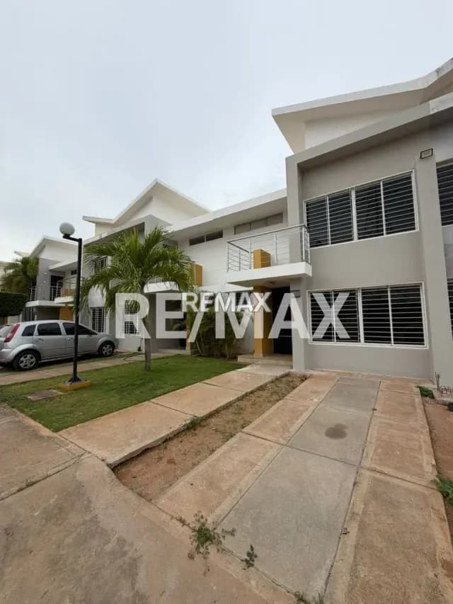 Townhouse en Venta Villa Bour Harbour Vía El Aeropuerto
