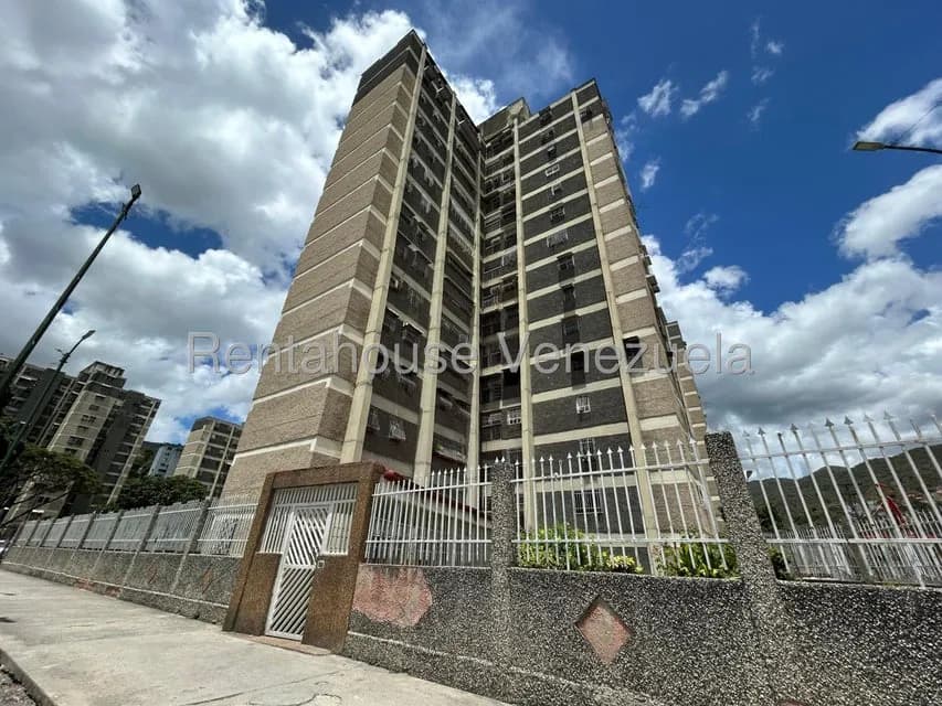Apartamento (1 Nivel) en Venta en Caricuao, Distrito Metropolitano