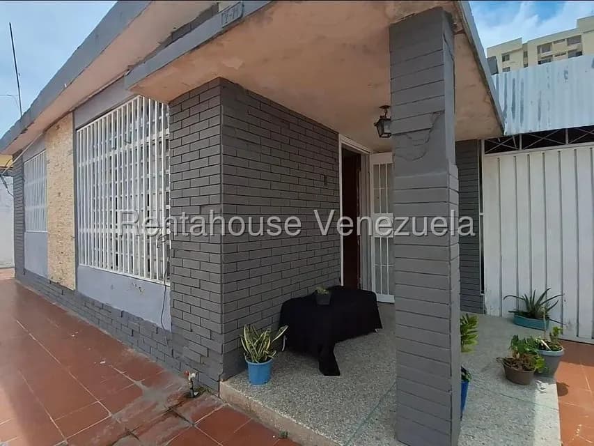 Casa en venta - $83k