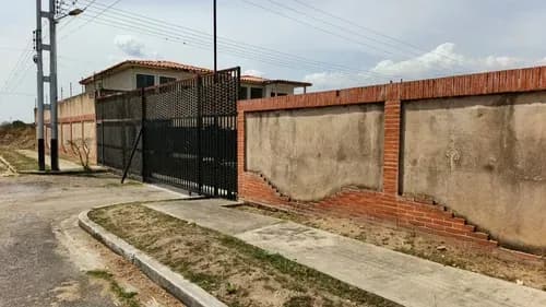 Parcelas En Venta En La Urb. Jardines Del Manantial 1, San Diego . Mg25