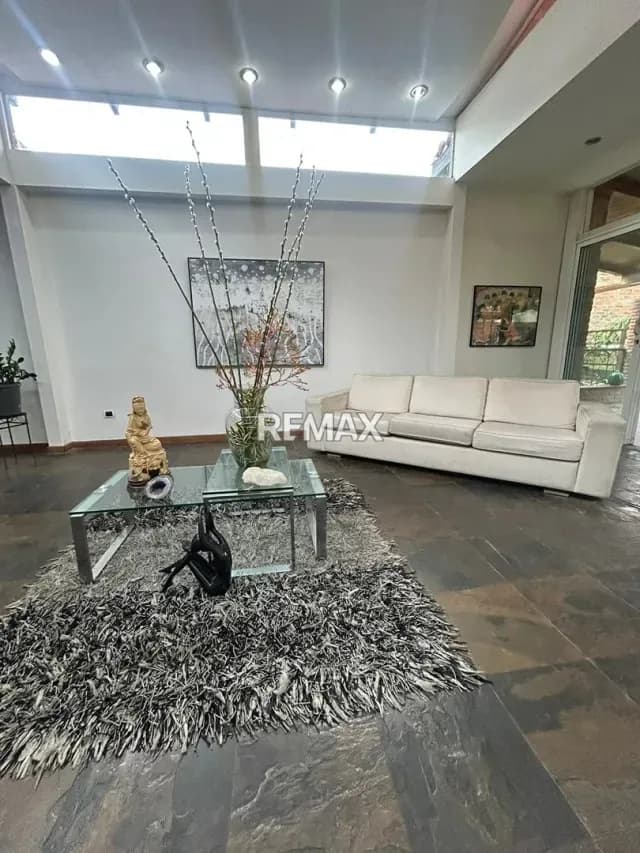 En VENTA EXCELENTE CASA EN CUMBRE DE CURUMO, BARUTA.