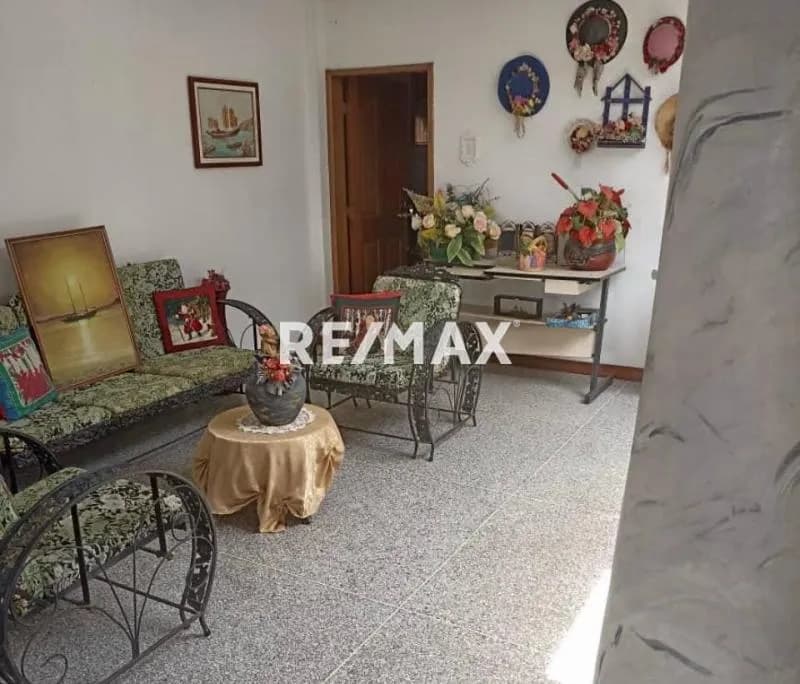 VENDO CASA GRANJA AVENIDA TEREPAIMA(AGUA VIVA)
