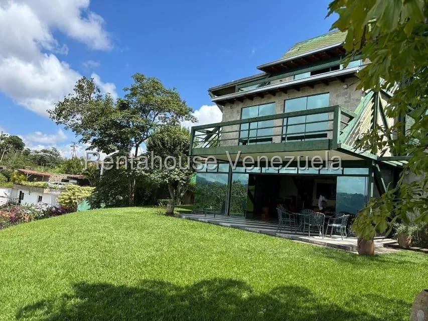 Casa (Multipes Niveles) en Venta en Caicaguana, Distrito Metropolitano