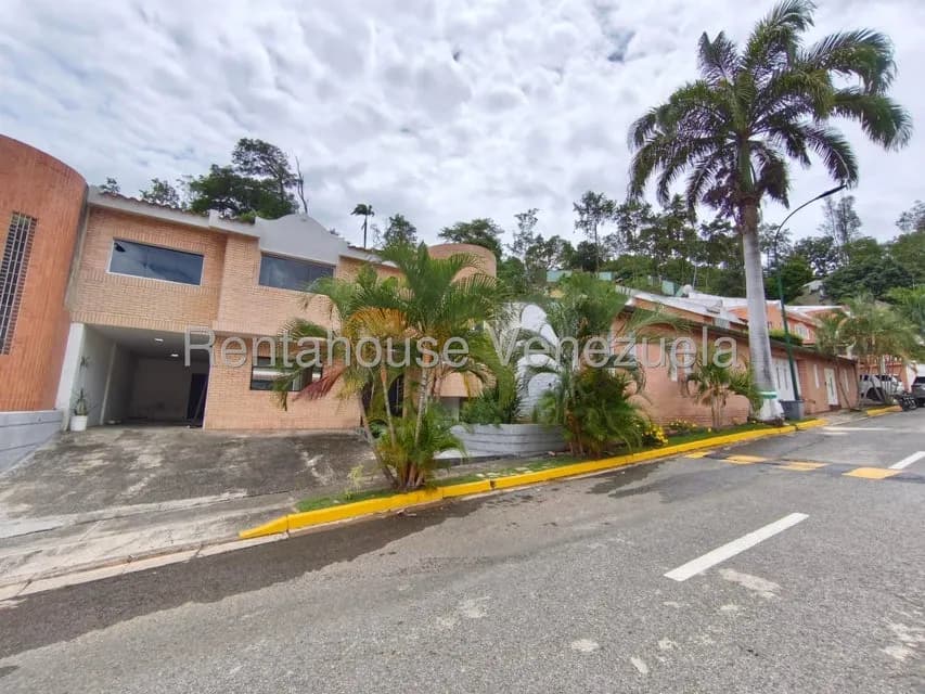 Casa (Multipes Niveles) en Venta en El Rincon de Guaracarima, Aragua