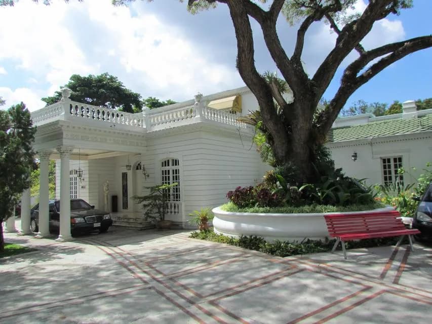 Casa (Multipes Niveles) en Venta en Country Club, Distrito Metropolitano