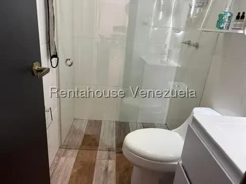 Venta En Santa Cecilia Casa Minimalista Totalmente Remodelada Cabudare,lara # 26-20524 Gm