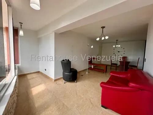 Venta De Hermoso Y Acogedor Apartamento En Llano Alto / Gc