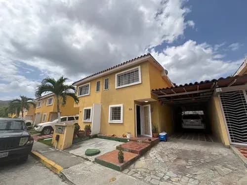 Se Vende Town Hosue En Guatire Vista Dorada