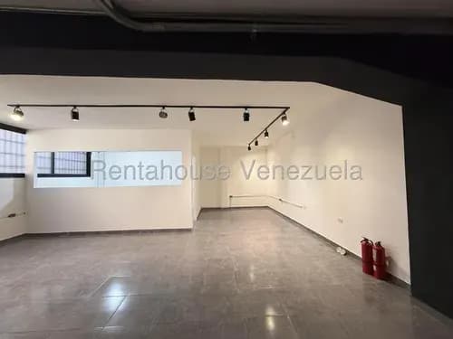 26-16915 Excelente Local En Alquiler En Una De Las Zonas Más Cotizadas Como Lo Es Chacao, 120 Mts2 Remodelados