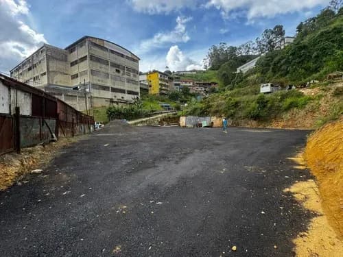 Terreno En Alquiler 1500 Mts Planos Excente Ubicación Fácil Acceso Al Transporte Pesado En San Antonio De Los Altos Zona Industrial Las Minas