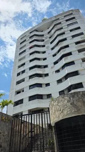 Apartamento En Urb. El Bosque. 12ju. Esmo. Solo Clientes Directos. Bc