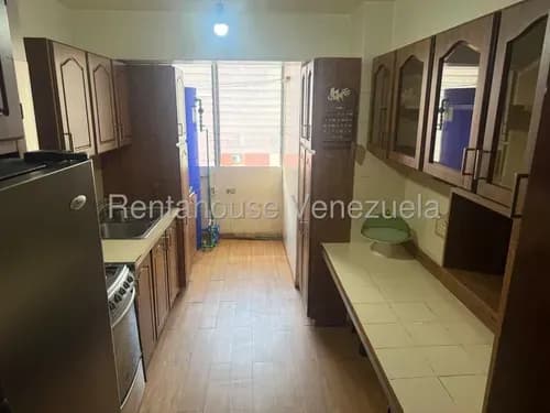 Vendo Apartamento En La Urbina 26-17773