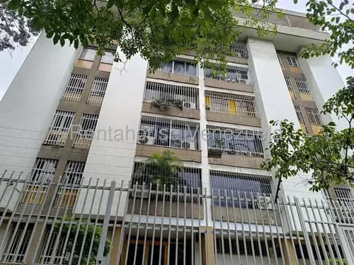 Apartamentos, Ofreciendo Un Espacio Amplio, Moderno Y Funcional. 26-8869 Cv