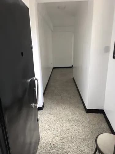 Alquiler Fijo Apartamento En La Candelaria Cerca De La Plaza Ideal Para Vivienda / Oficina