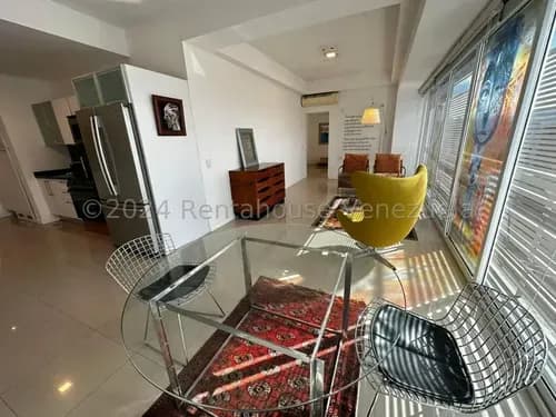 Bello Apartamento Remodelado 24-28578 Carlos Valero