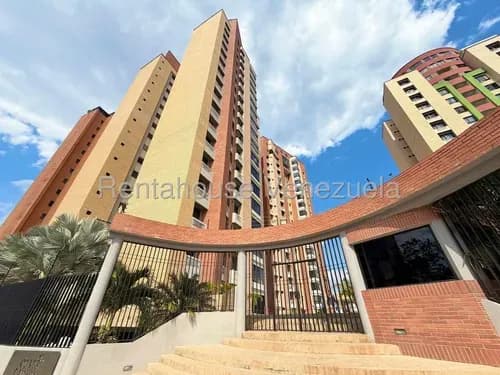 Ana Karina Molleja Vende Apartamento Con Planta Electrica En Triangulo Del Este Barquisimeto, Lara /akm