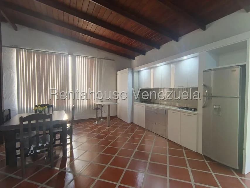 Apartamento (Multiples Niveles) en Alquiler en Bosques de la Lagunita, Distrito Metropolitano