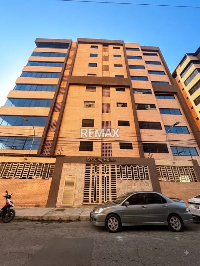 PENTHOUSE EN VENTA URB. LA SOLEDAD