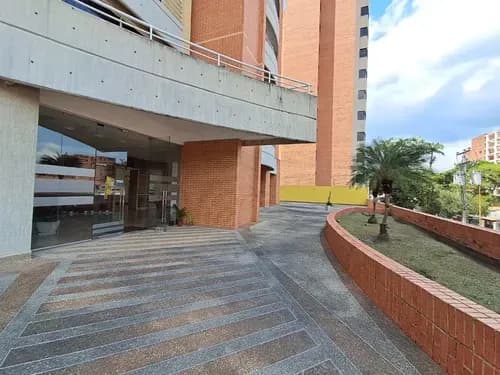 Michelle Alquila Apartamento Lujo La Trigaleña Planta Total Pozo Valencia Mr-m /526