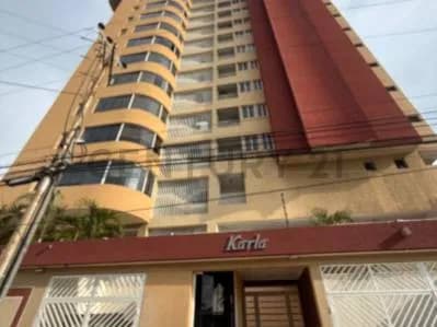 Apartamento en alquiler en Lechería en el CR Karla Valentina, Playa Mansa.