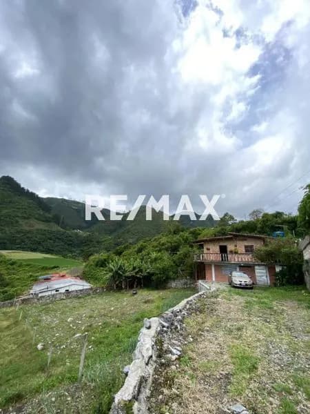 Amplia y Cómoda Casa en Venta Ubicado en Sector El Molino Parroquia La Puerta Estado Trujillo