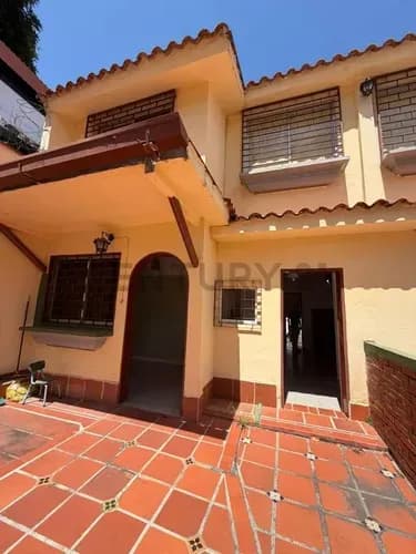 Casa A Remodelar En El Llanito Urb Cerrada 807mts2